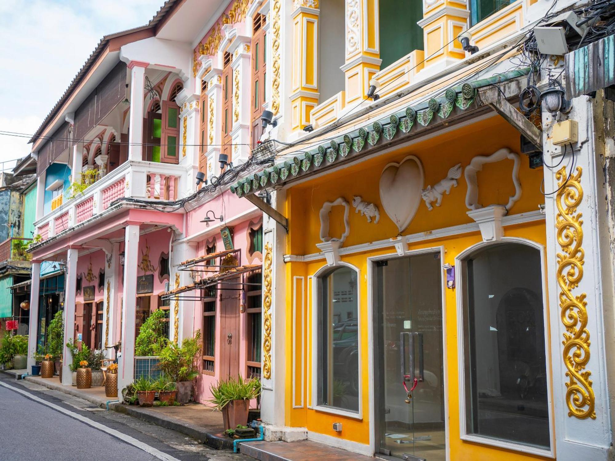 Phuket Panwa Beachfront Resort Exterior photo